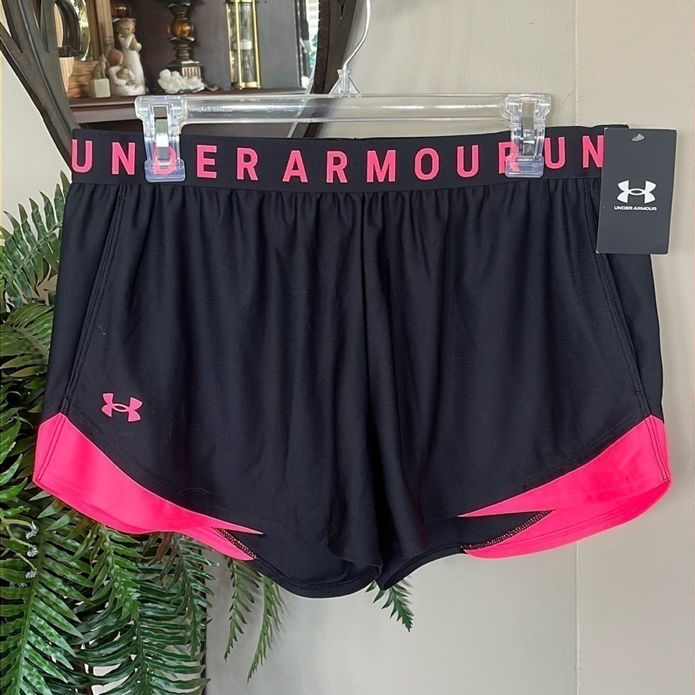 Brand New Under Armour Black & Pink Workout Loose Exercise Shorts Stretch Waist